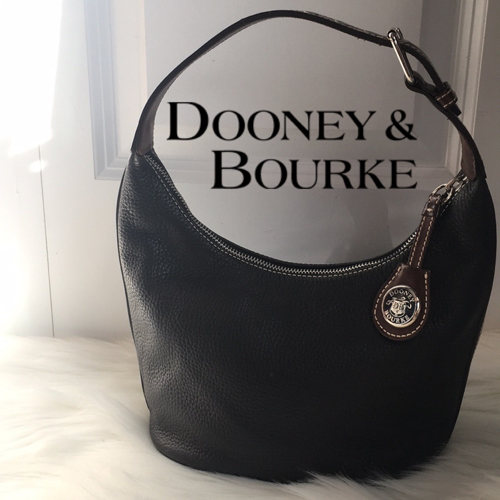 Dooney & Bourke Black Leather Purse!!!